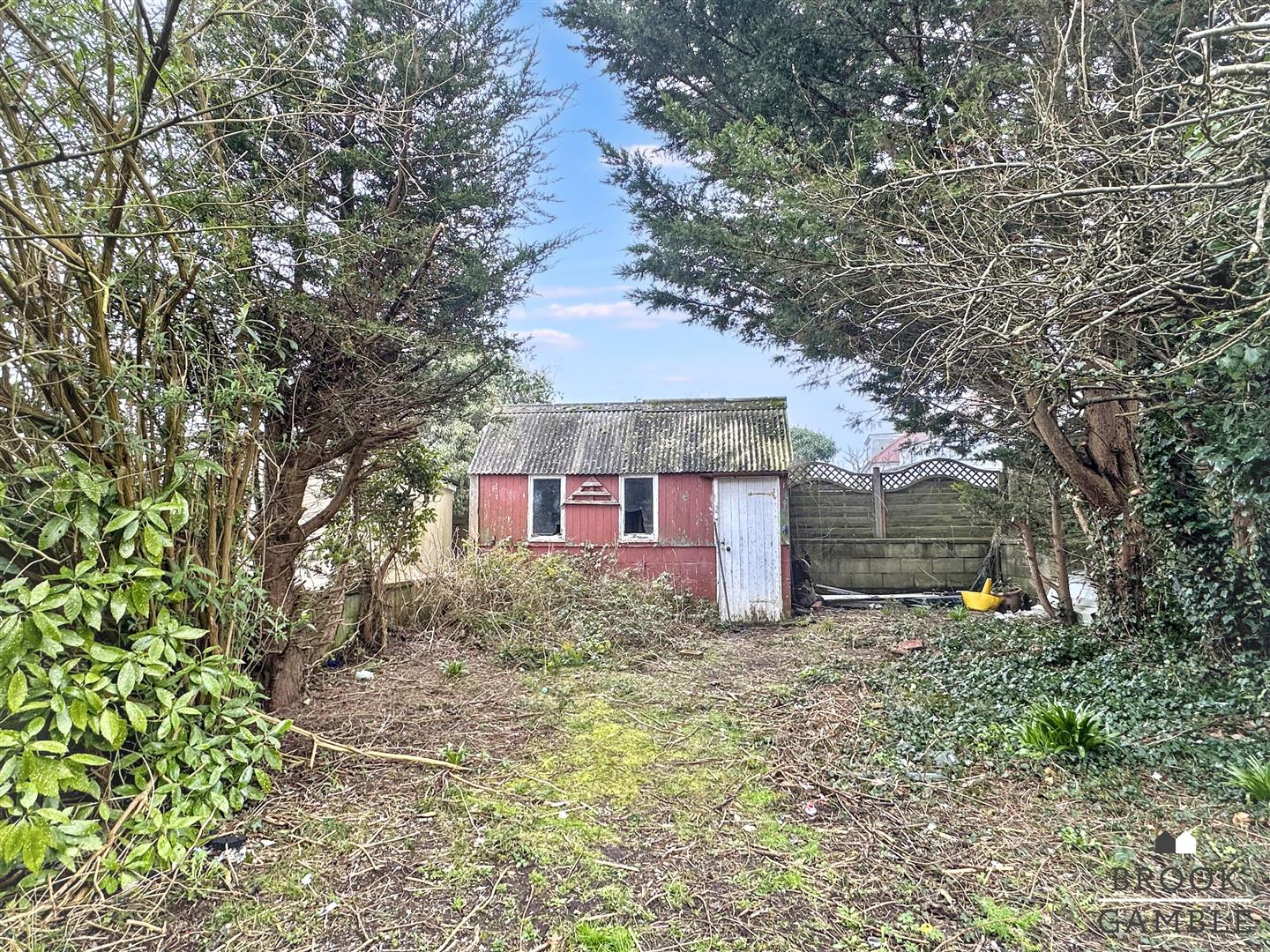 3 Bedroom House. Downs Avenue in Eastbourne,  18